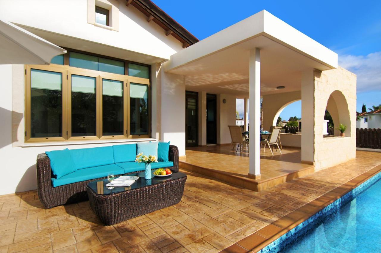 Villa Merry ไอยานาปา ภายนอก รูปภาพ